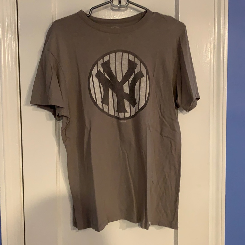 New York Yankee Tee Size S